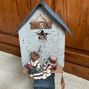 BOYDS BEAR birdhouse